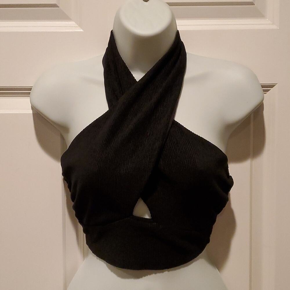 HM black halter size small